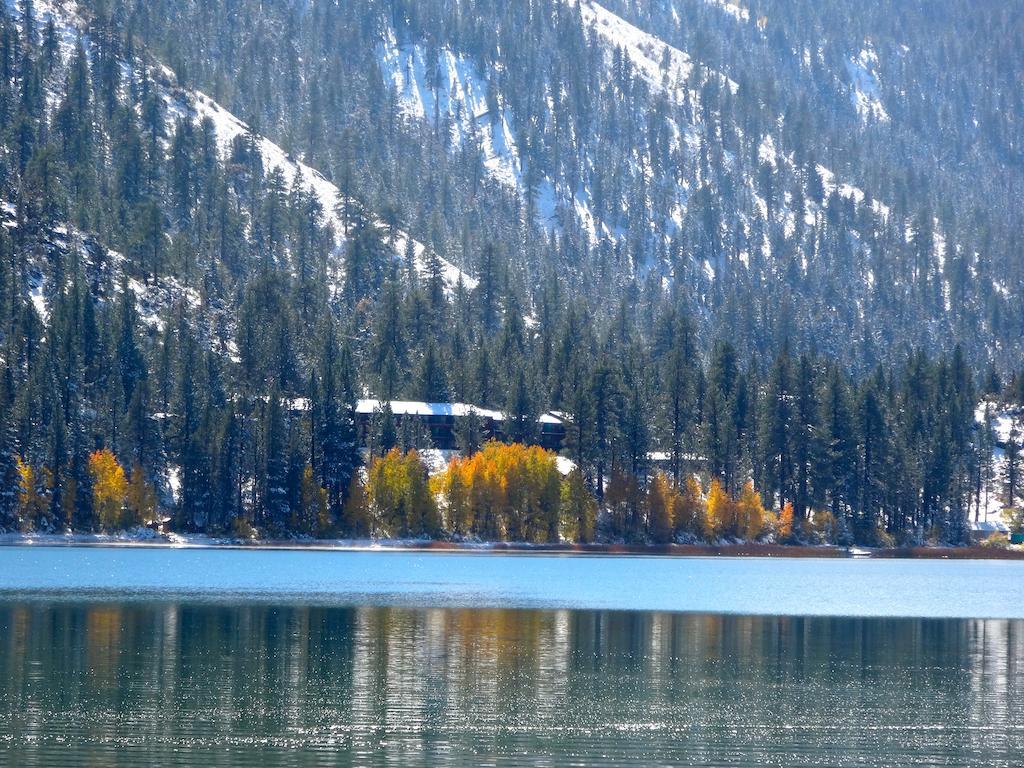 Boulder Lodge Джун-Лейк Экстерьер фото