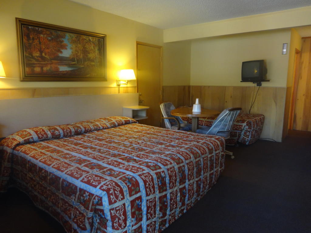 Boulder Lodge Джун-Лейк Номер фото